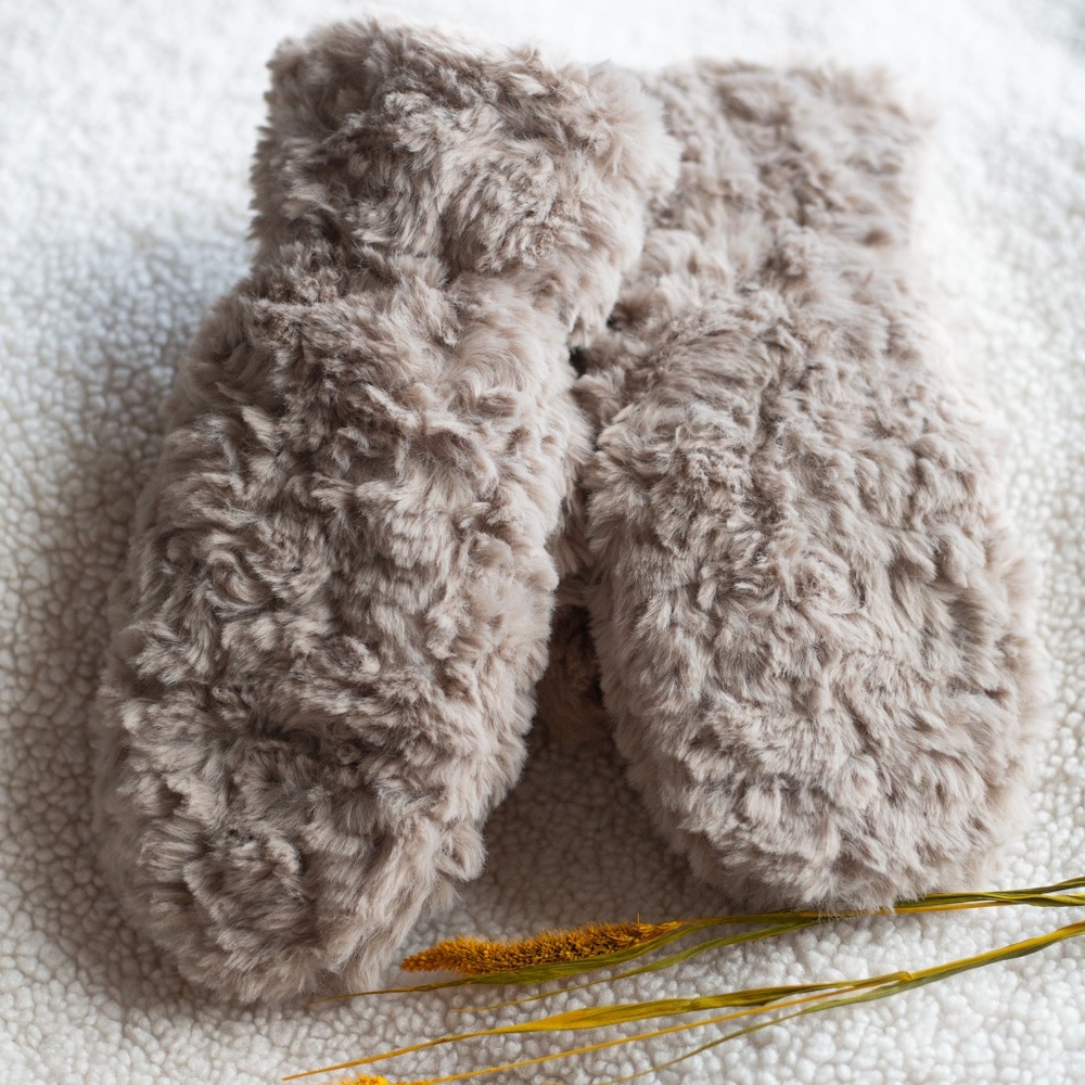 New Women's Mittens Tan Beige Faux Fur Lined Winter Fashion Gloves Cozy LUXURY